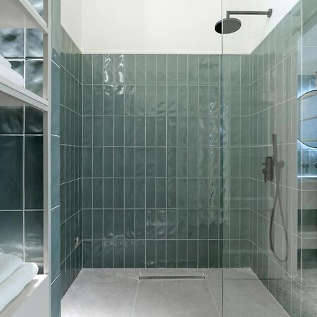 Your 4 Bdrm Dream House Acropolis View & Jacuzzi เอเธนส์ ภายนอก รูปภาพ