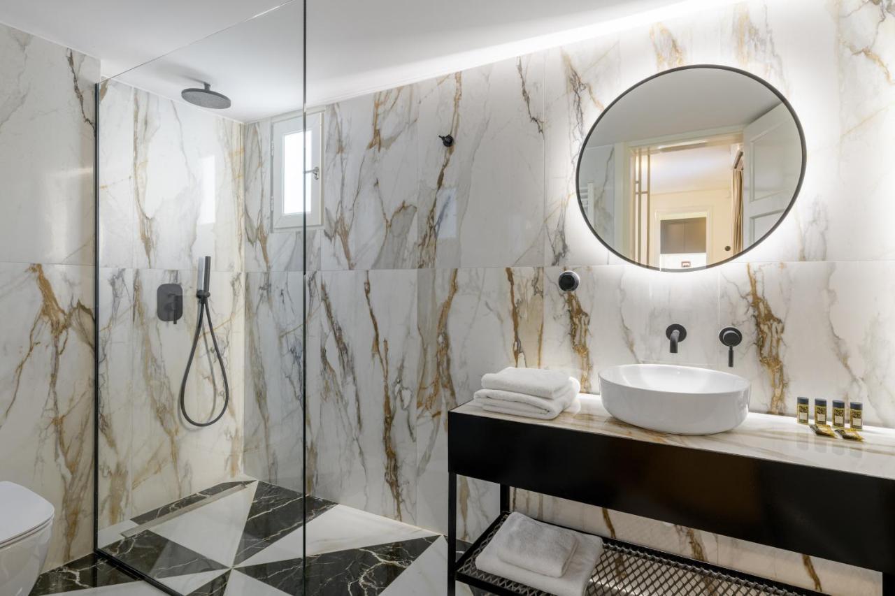 Your 4 Bdrm Dream House Acropolis View & Jacuzzi เอเธนส์ ภายนอก รูปภาพ