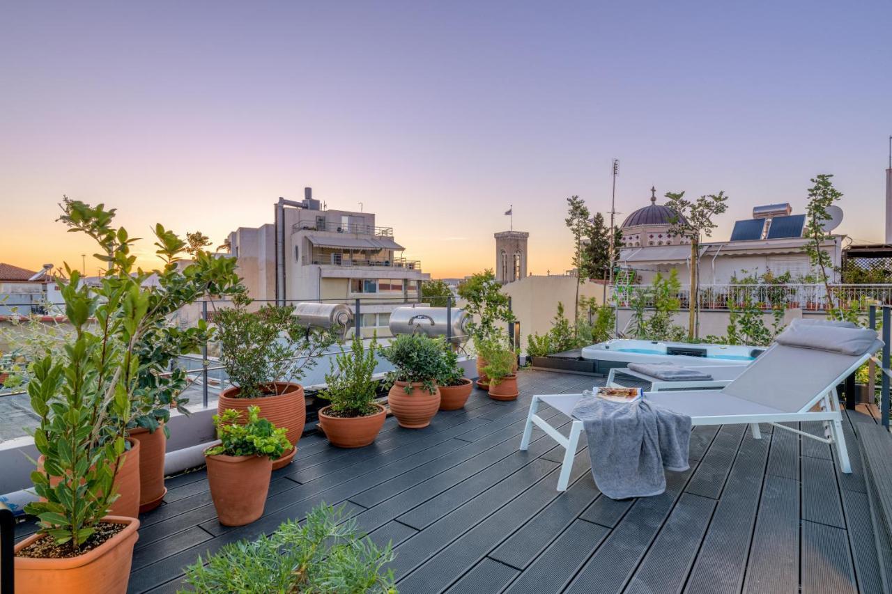 Your 4 Bdrm Dream House Acropolis View & Jacuzzi เอเธนส์ ภายนอก รูปภาพ